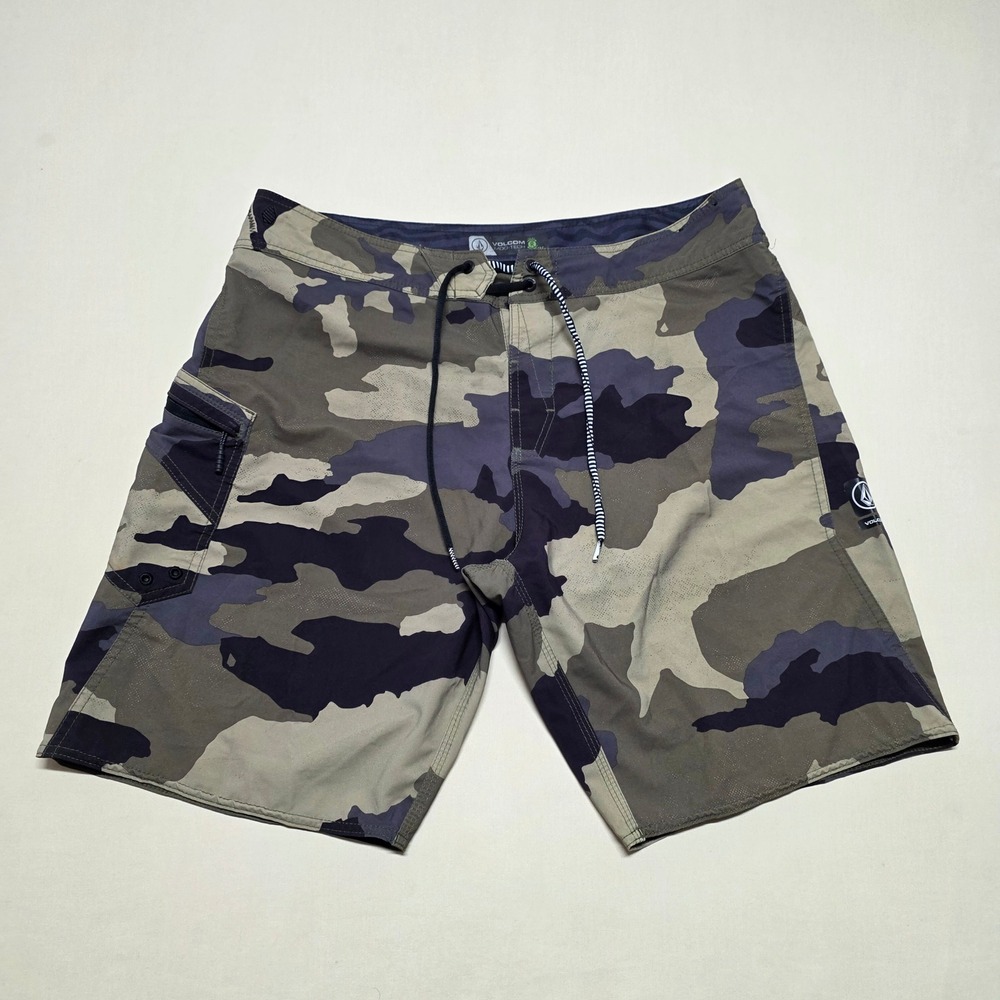 Volcom Mod-Tech Camo Hybrid/Board Shorts Men 36 Green Camouflage Cargo Pocket